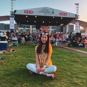 Meet your Posher, Valerie